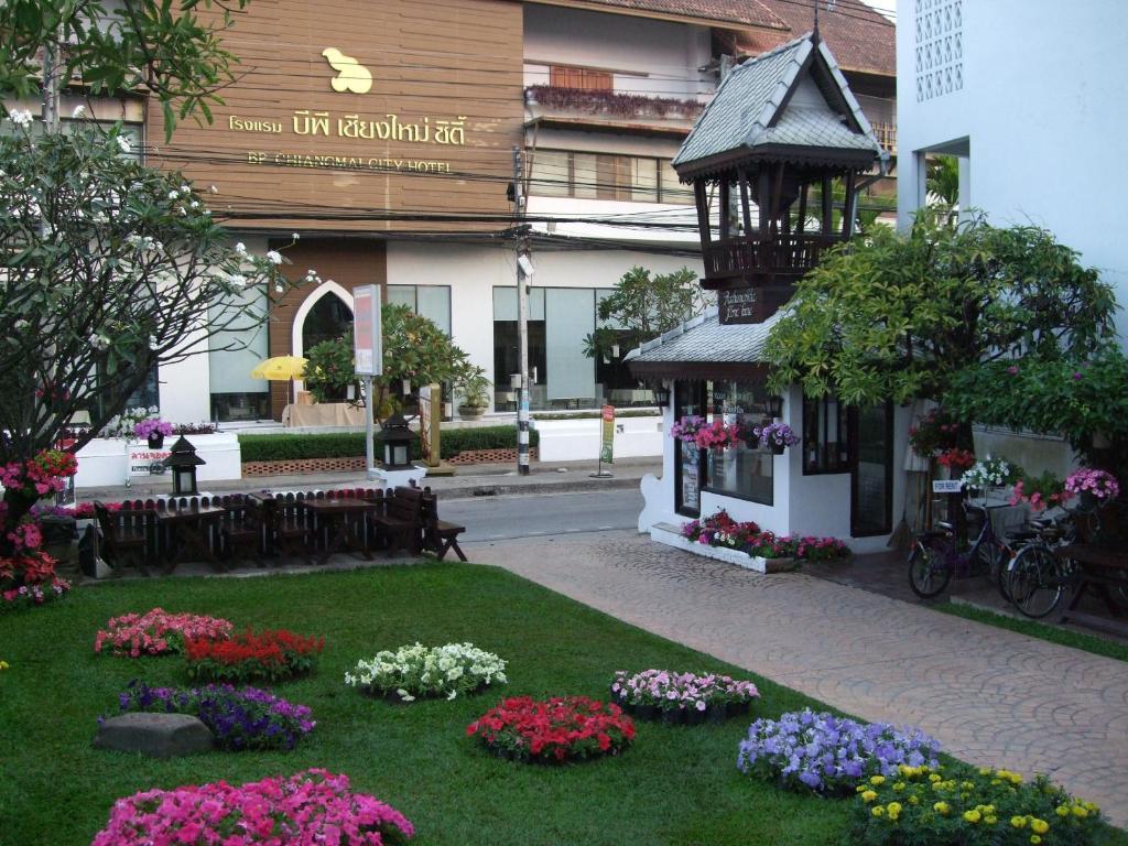拉查曼卡花屋酒店 清邁 外观 照片