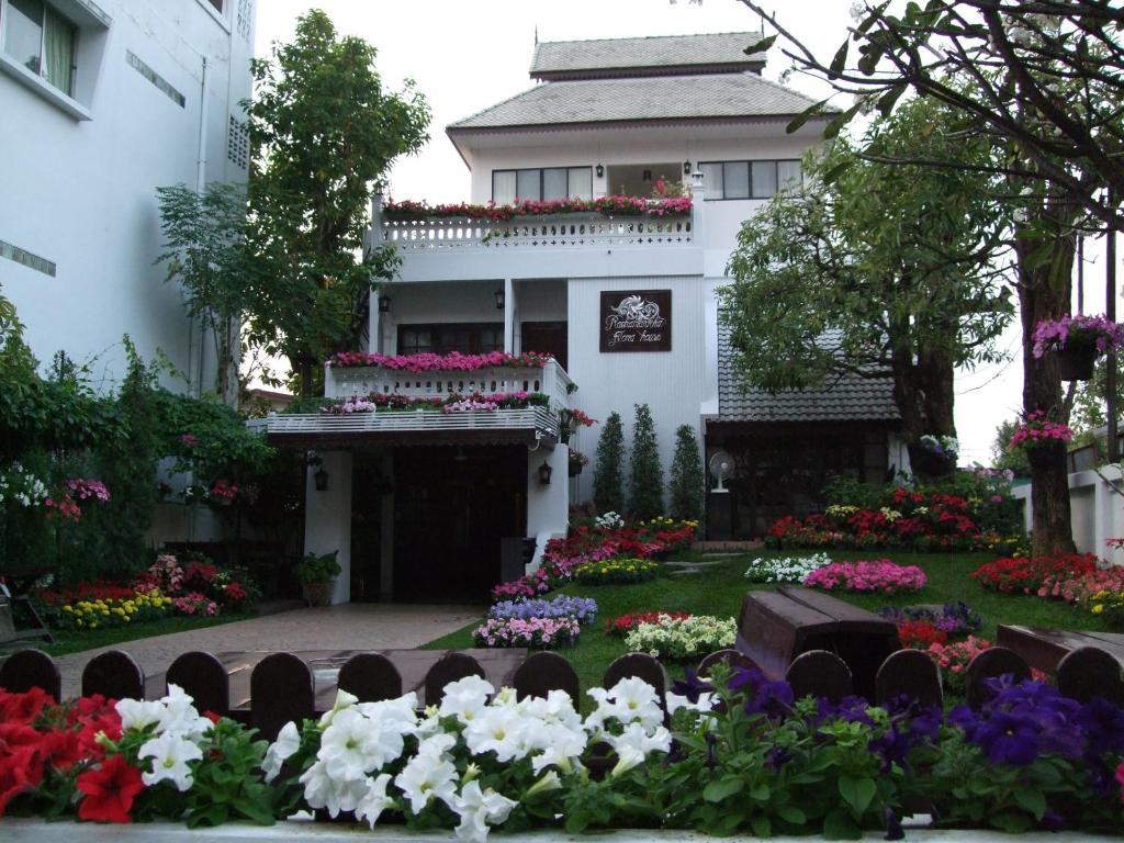 拉查曼卡花屋酒店 清邁 外观 照片